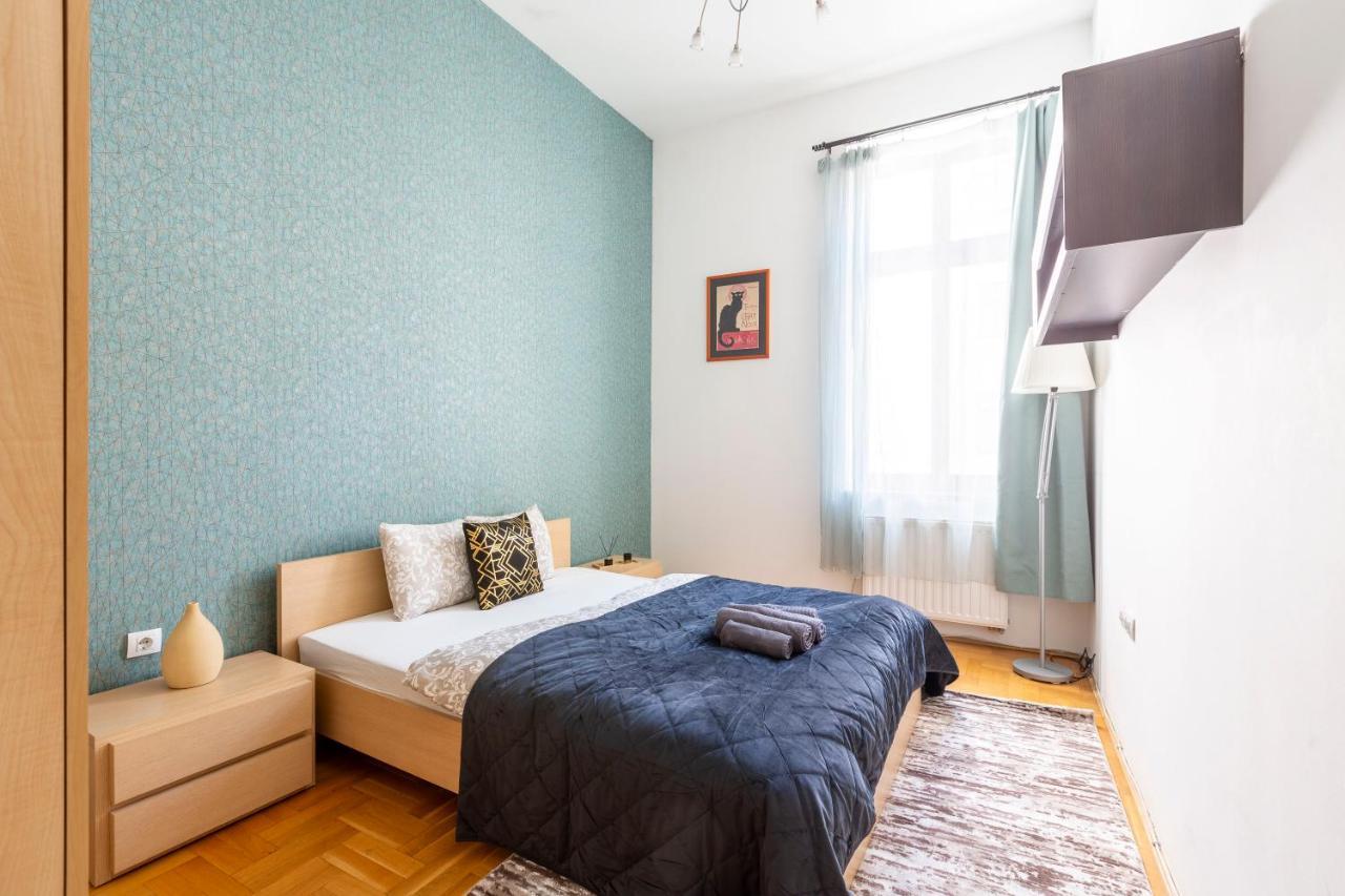 Central Gozsdu Aparment By Quentin Homes Budapest Bagian luar foto